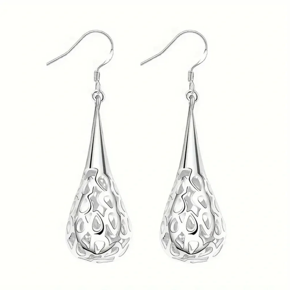 NWOT - Hallow Droplet Dangle Earrings - Picture 2 of 7